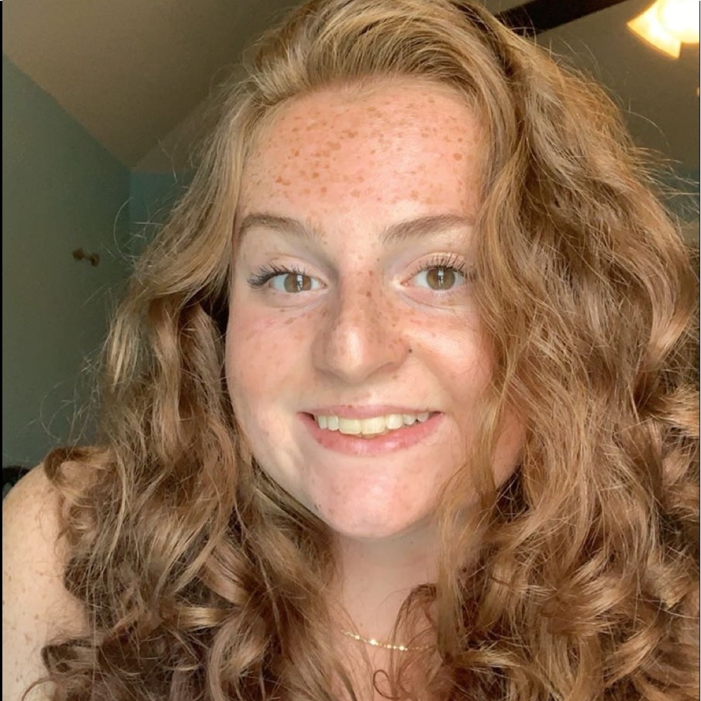 Meet your Posher, Adrienne